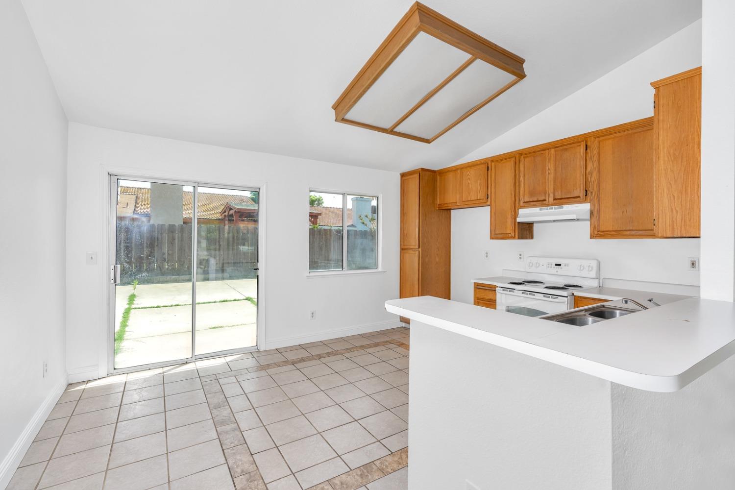 2131 Racquet Club Drive