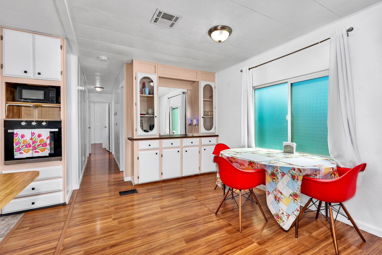 260 W Comet Road