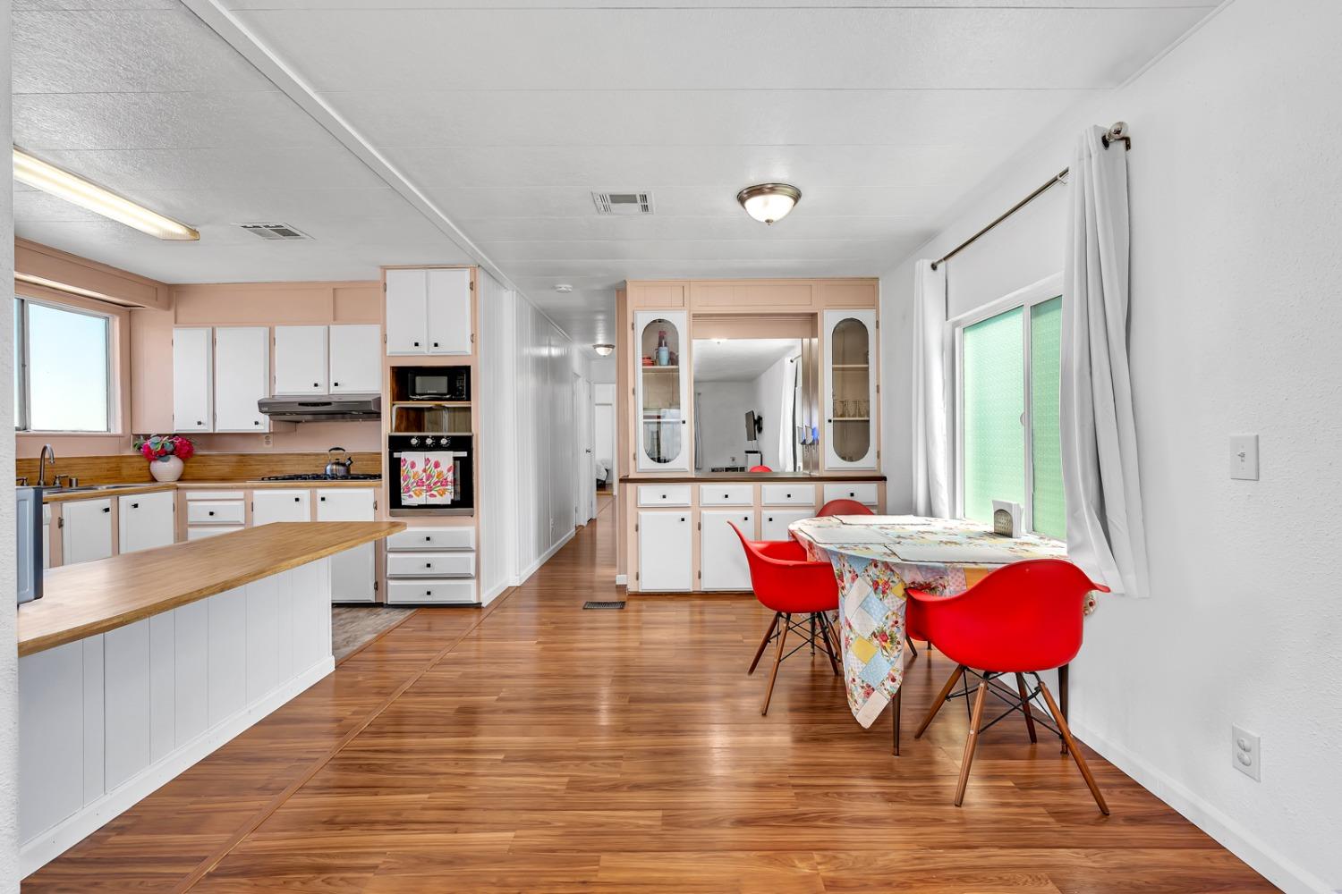 260 W Comet Road