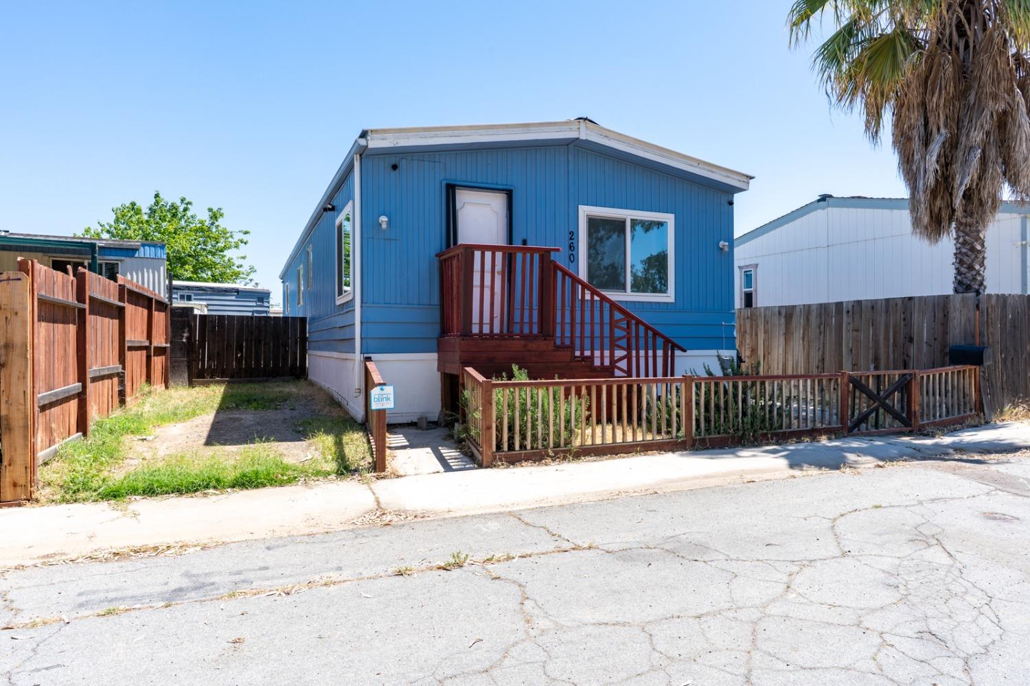 260 W Comet Road