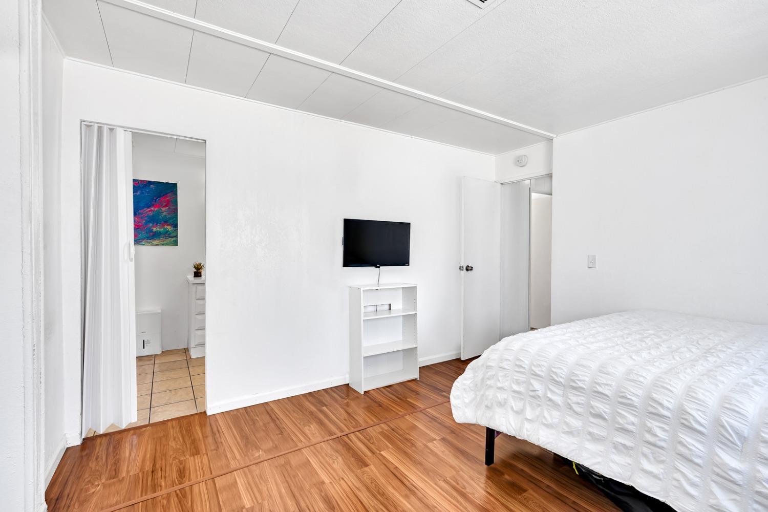 260 W Comet Road