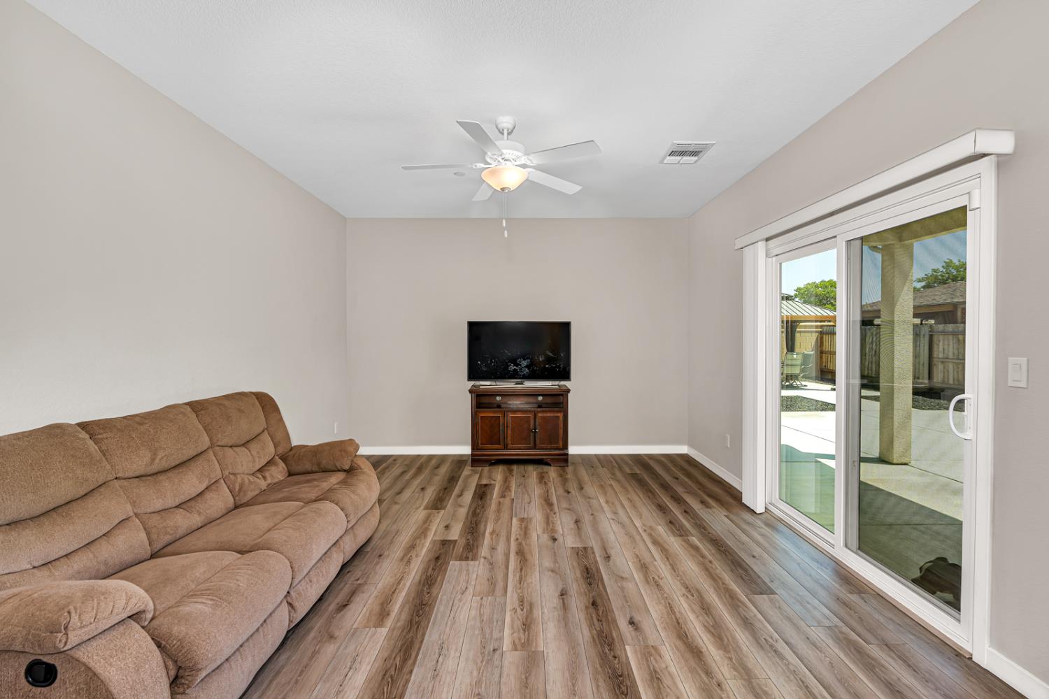 2070 Greenbriar Drive