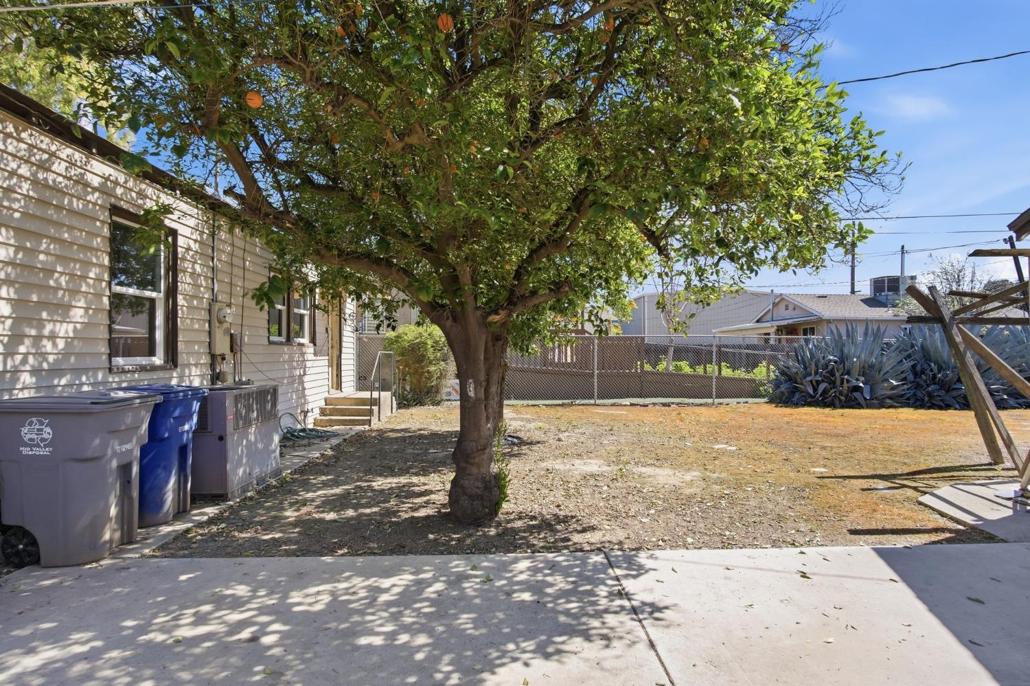 323 H Street