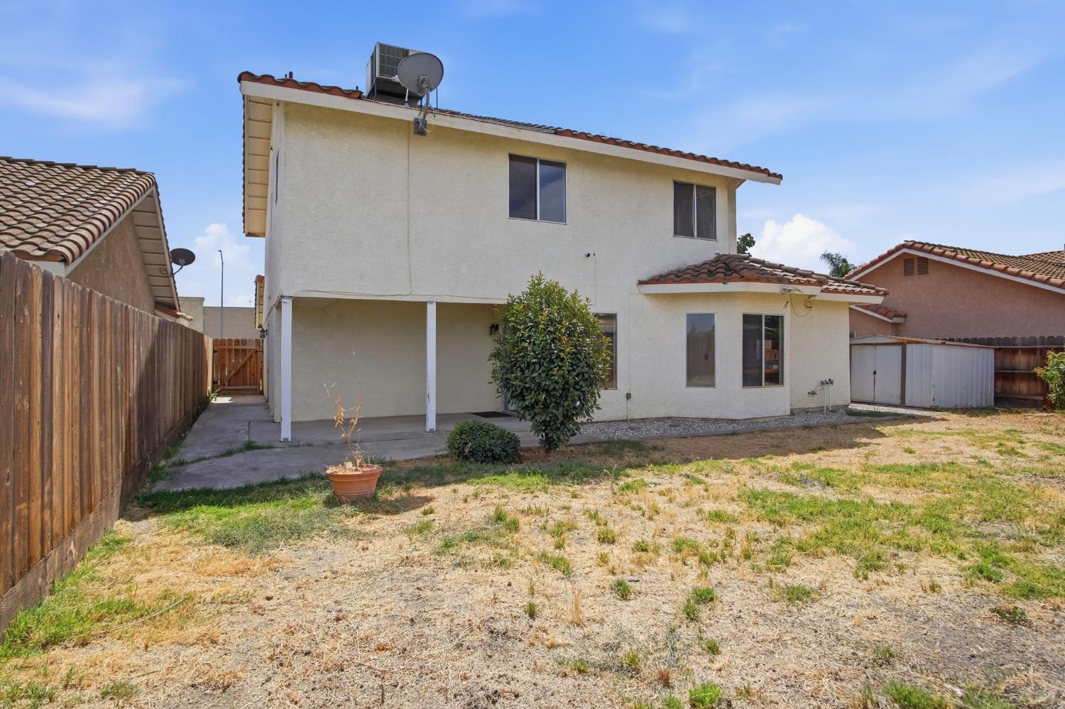 2526 Santos Street