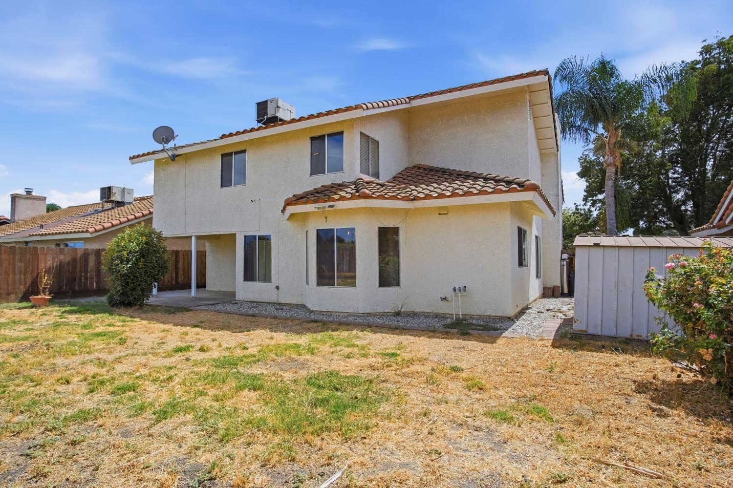 2526 Santos Street