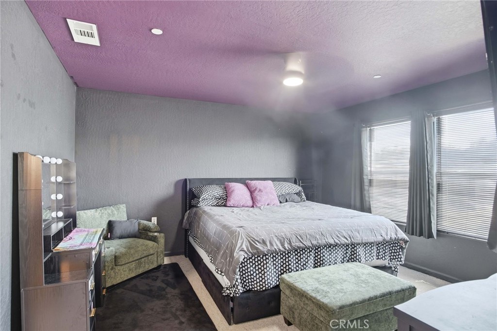 670 Elizabeth Court