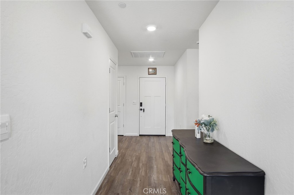 670 Elizabeth Court