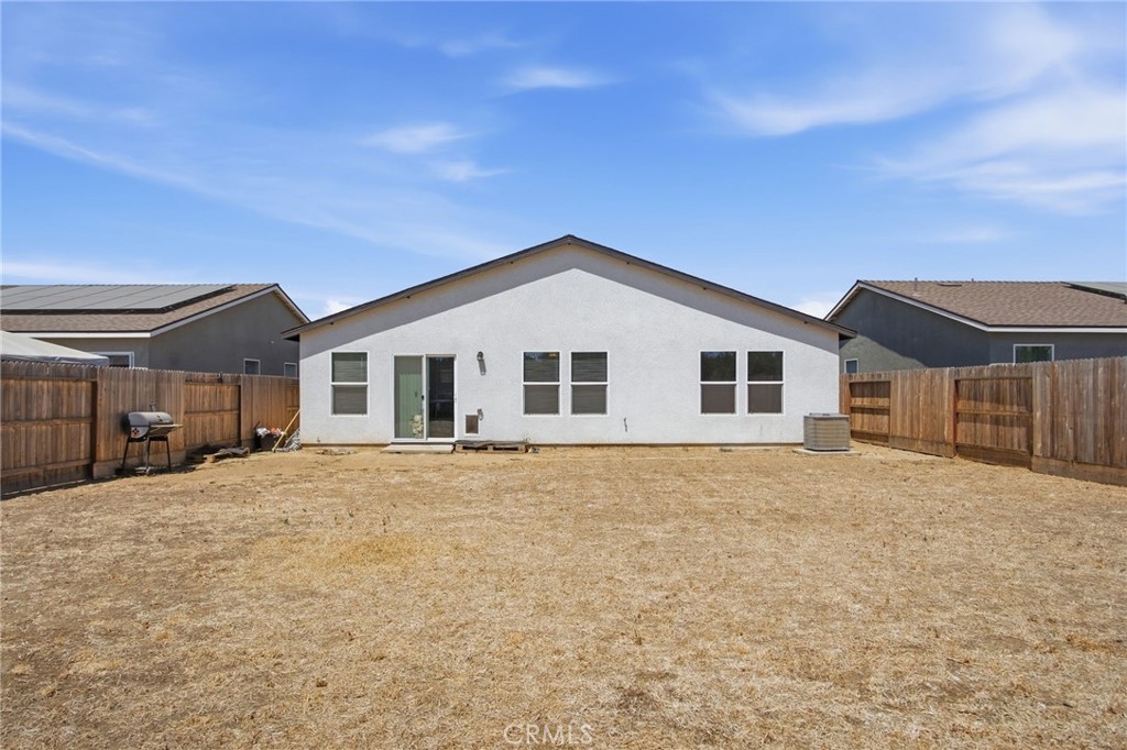 670 Elizabeth Court