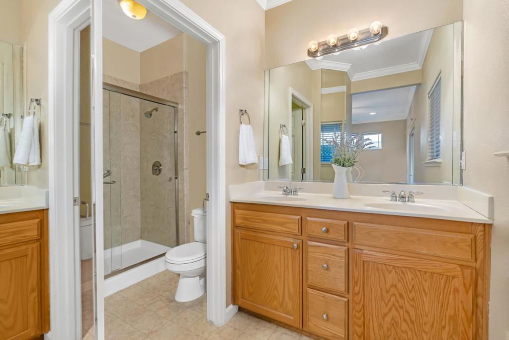 2934 Las Flores Circle