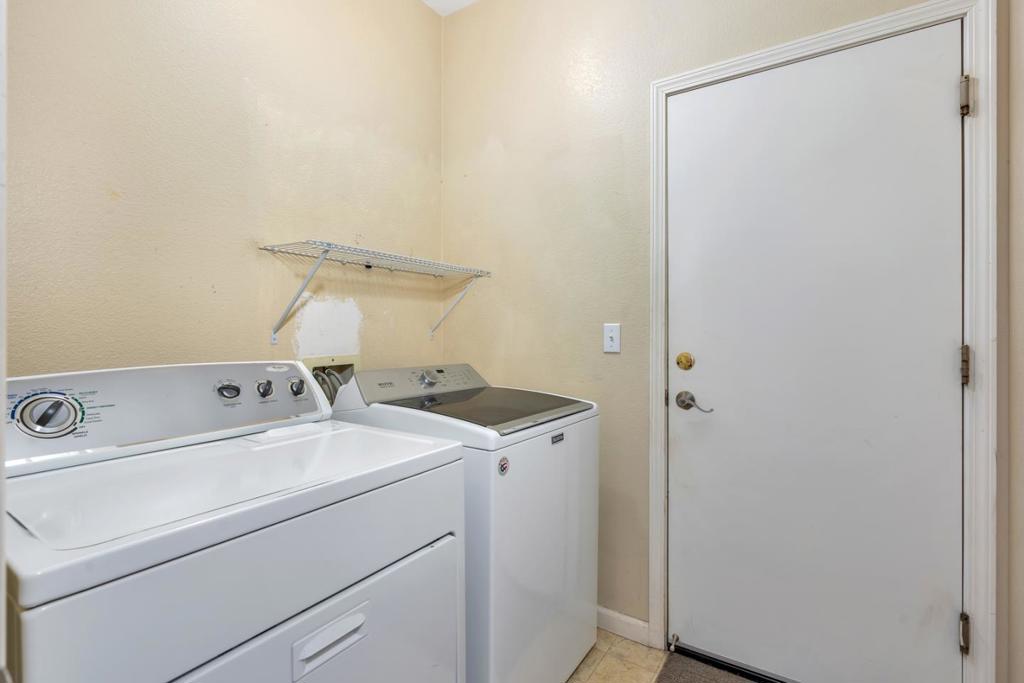 2934 Las Flores Circle