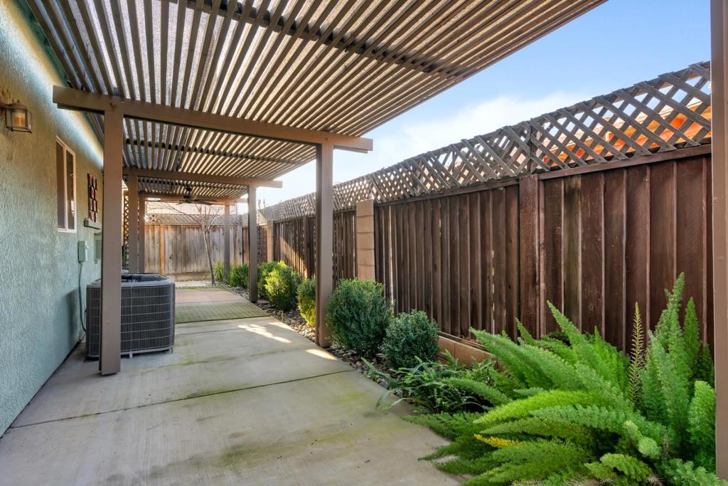 2934 Las Flores Circle