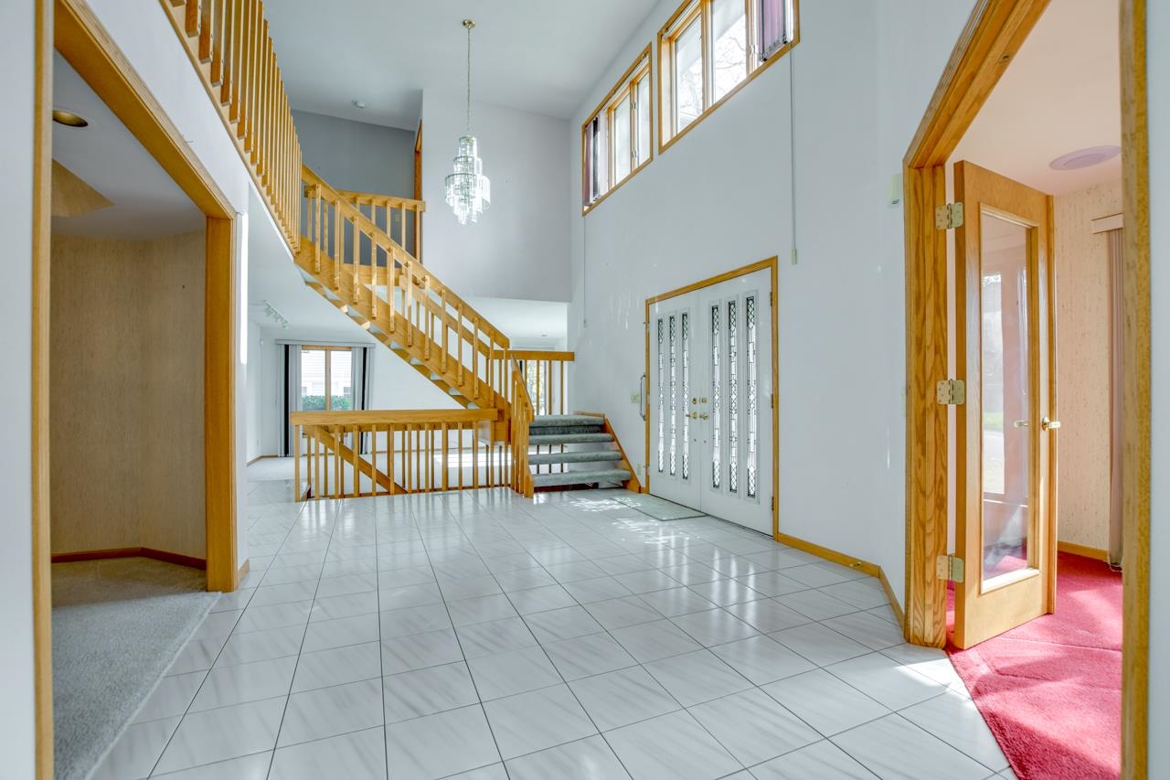 5888 Schumann Drive