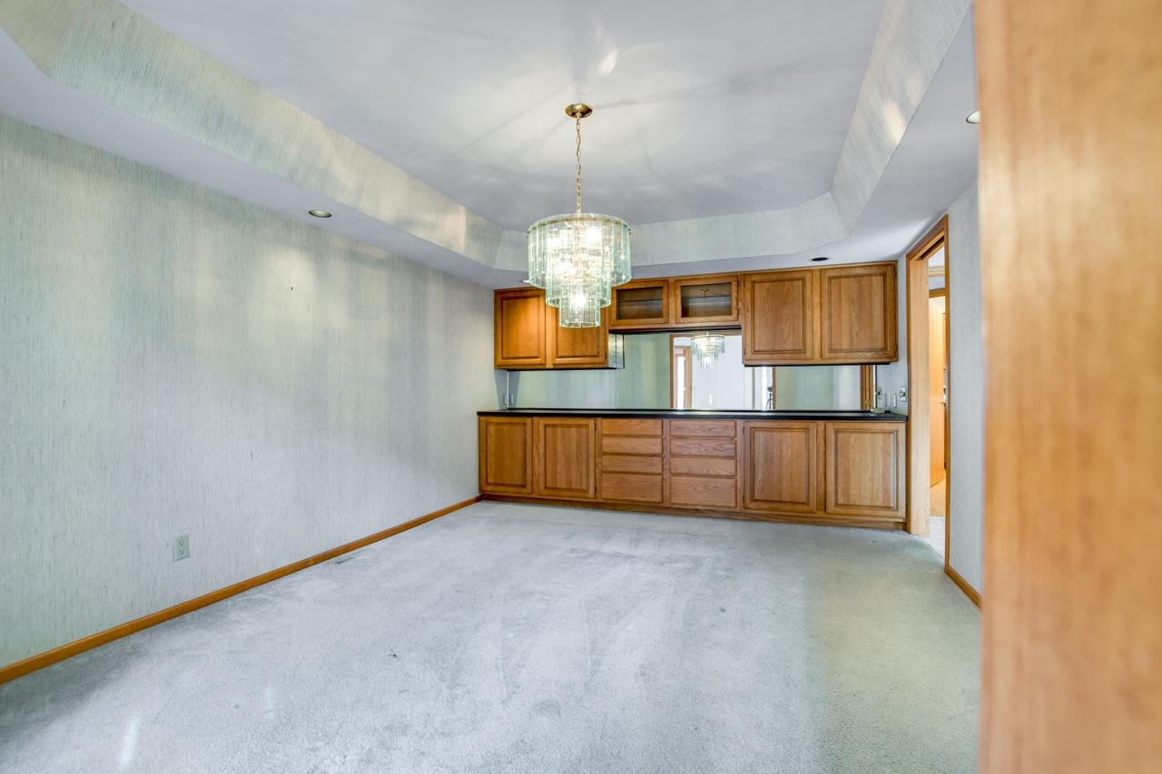 5888 Schumann Drive