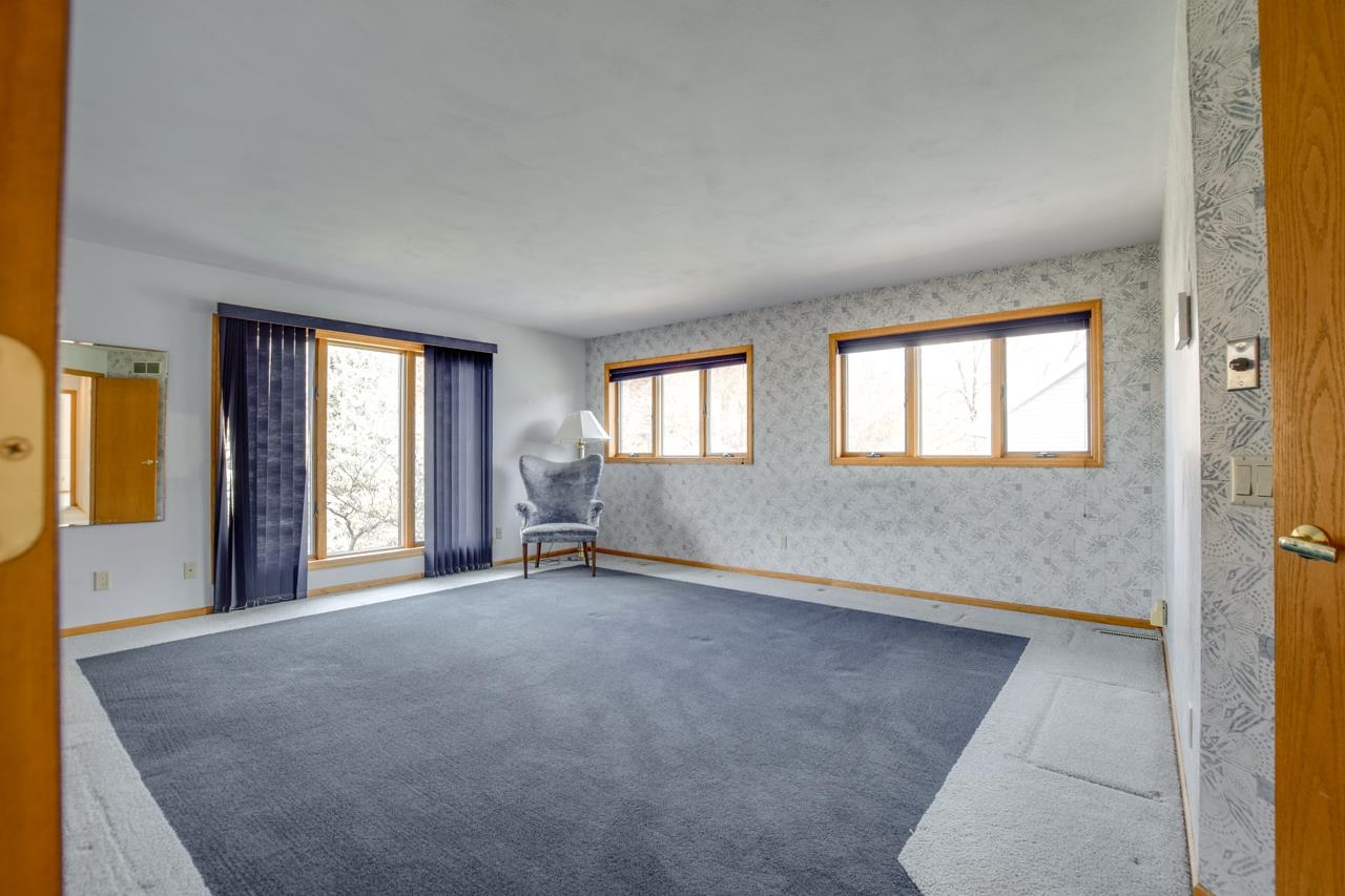 5888 Schumann Drive