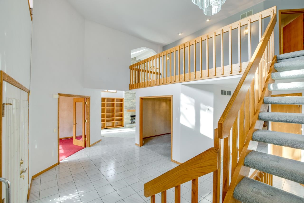 5888 Schumann Drive