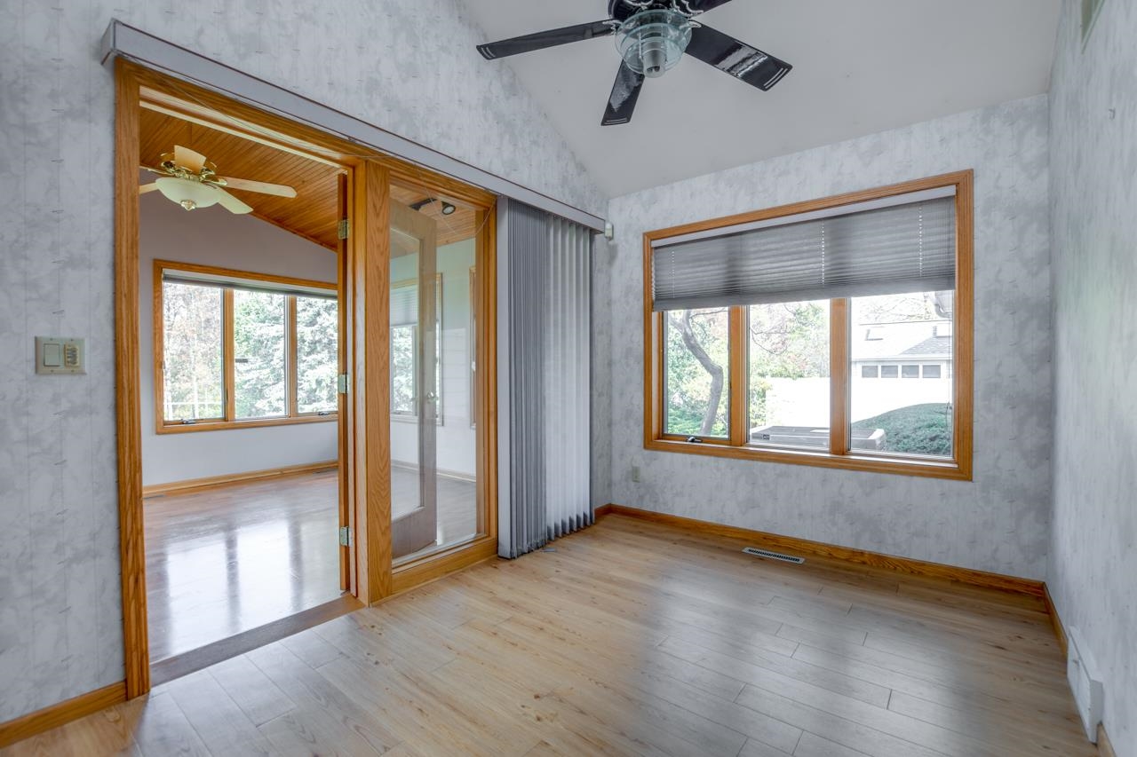 5888 Schumann Drive