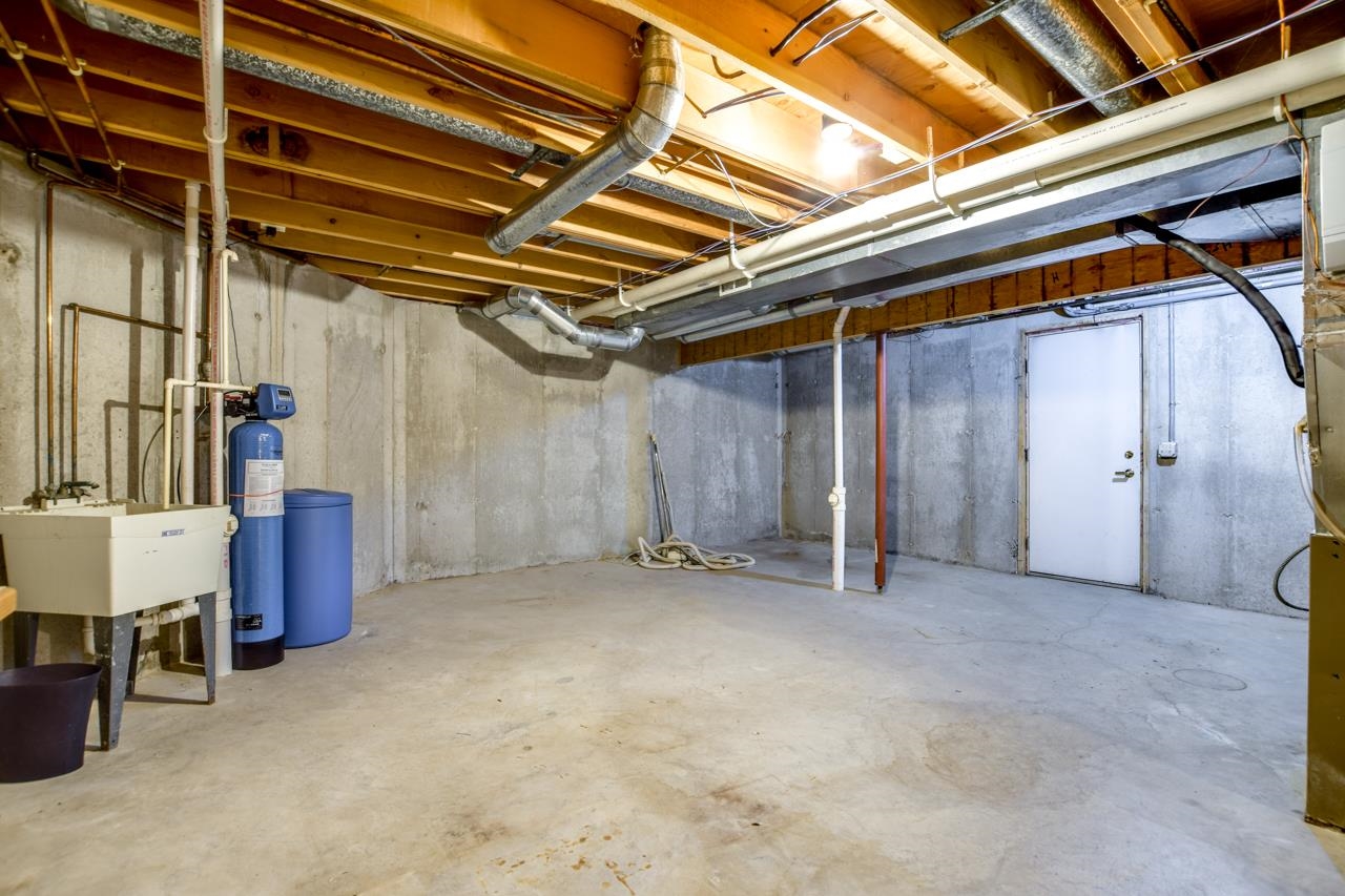 5888 Schumann Drive