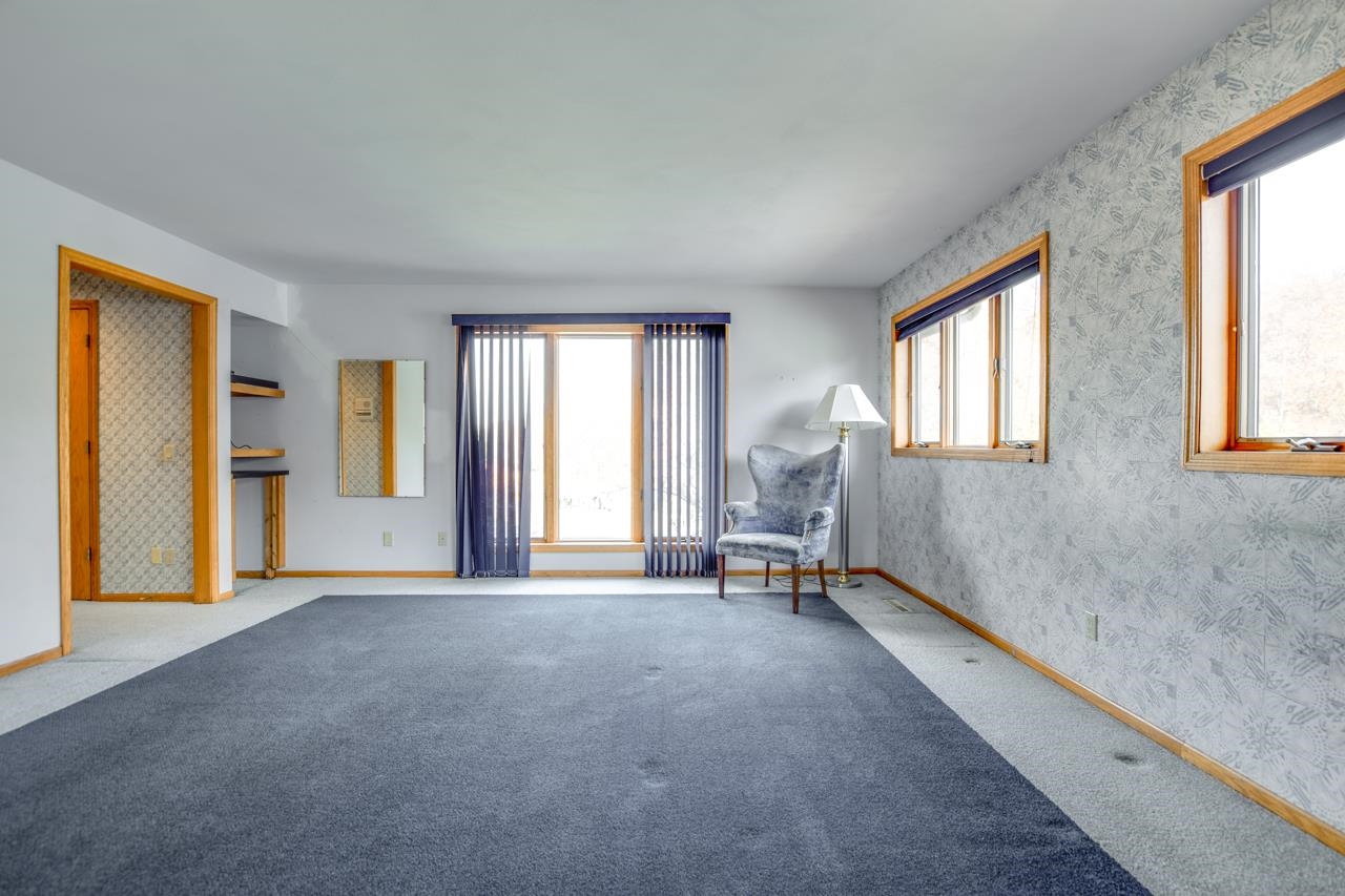 5888 Schumann Drive