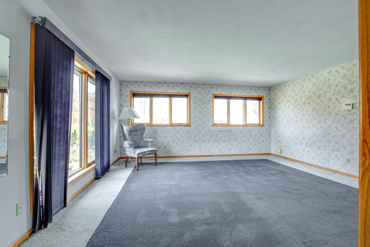 5888 Schumann Drive