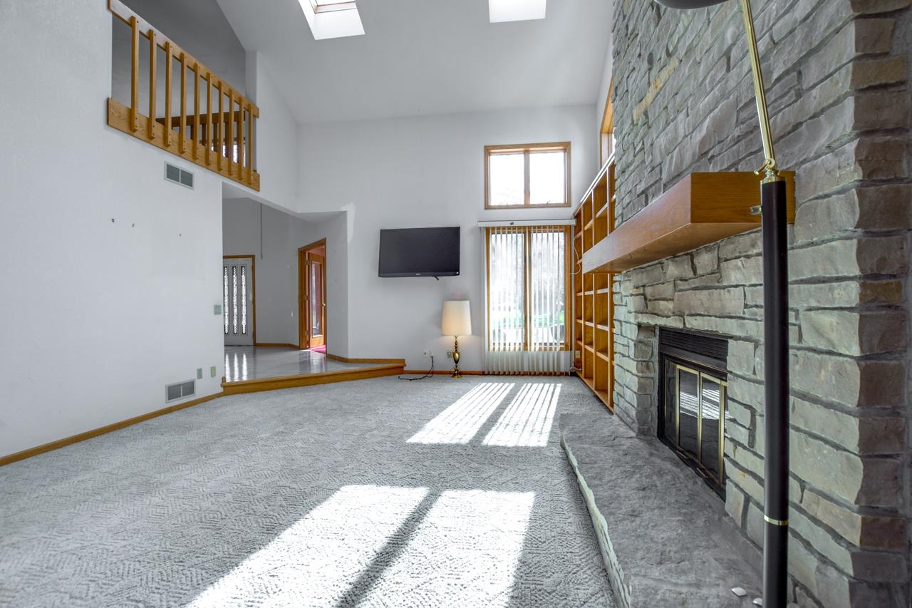 5888 Schumann Drive