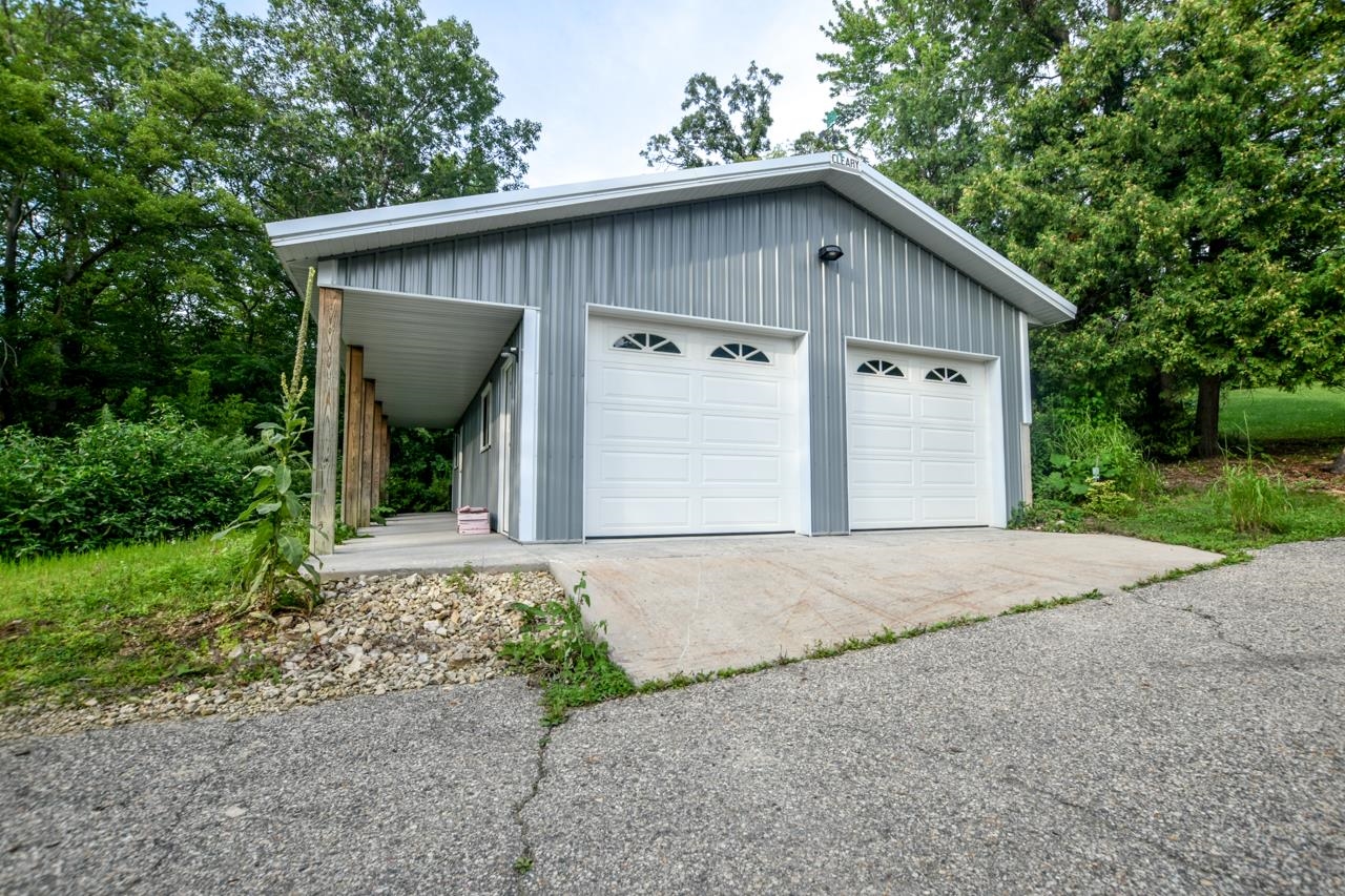 7724 Greenwood Road