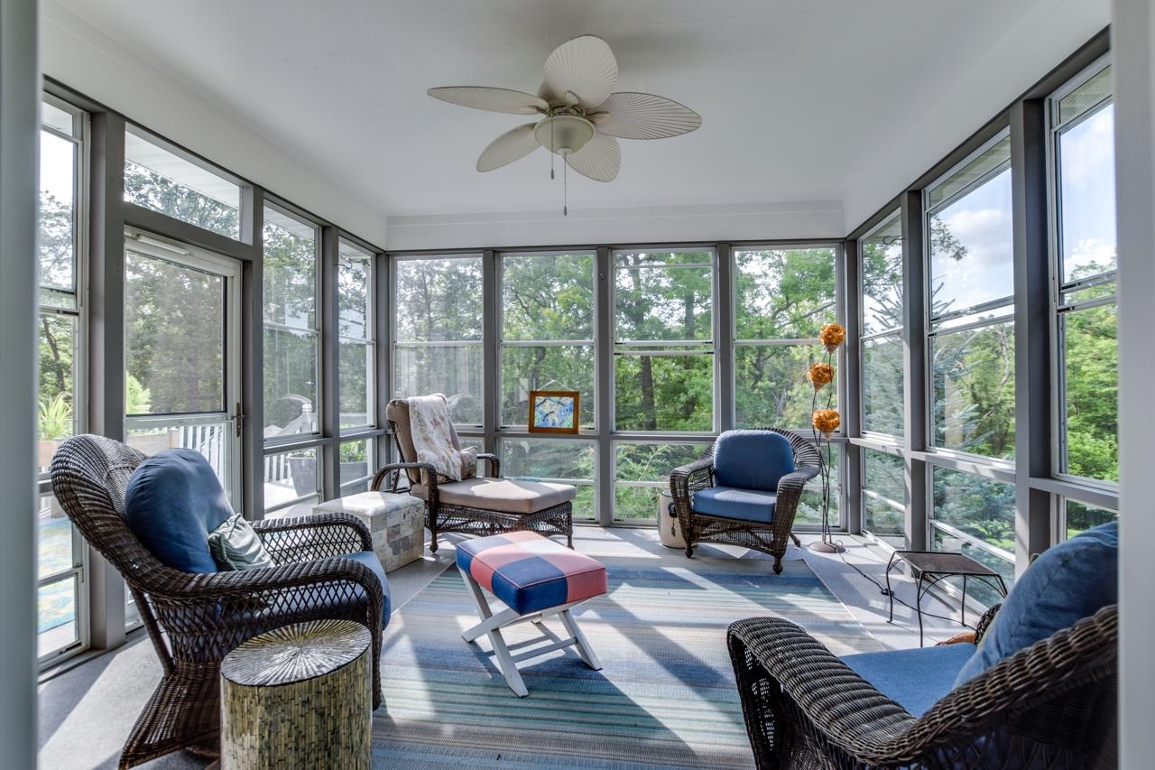 7724 Greenwood Road