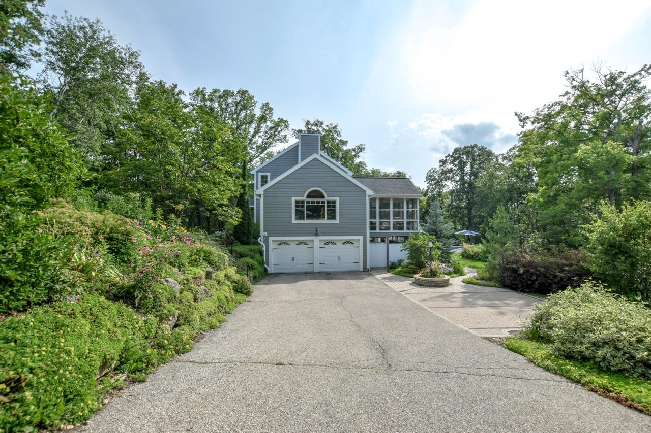 7724 Greenwood Road