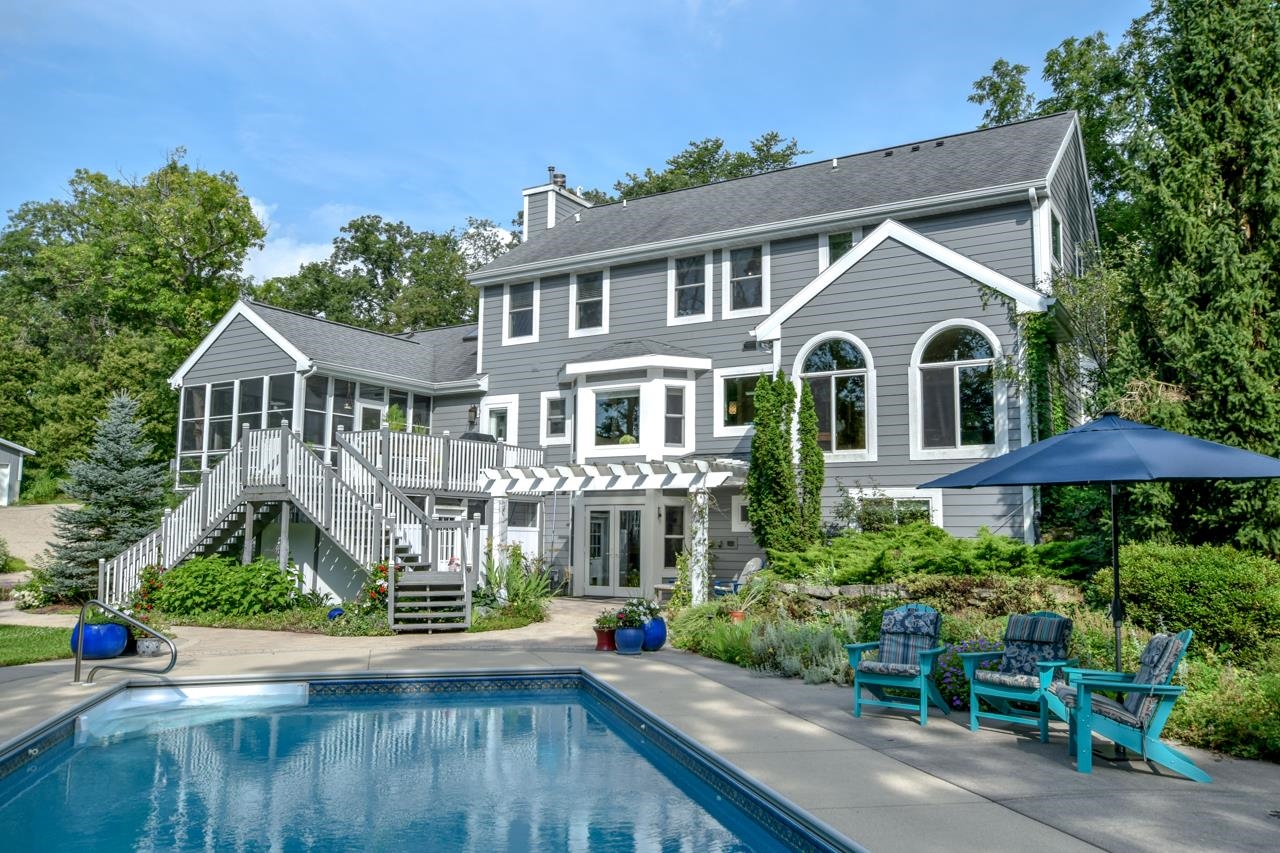 7724 Greenwood Road