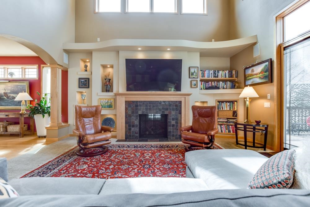2813 Military Road