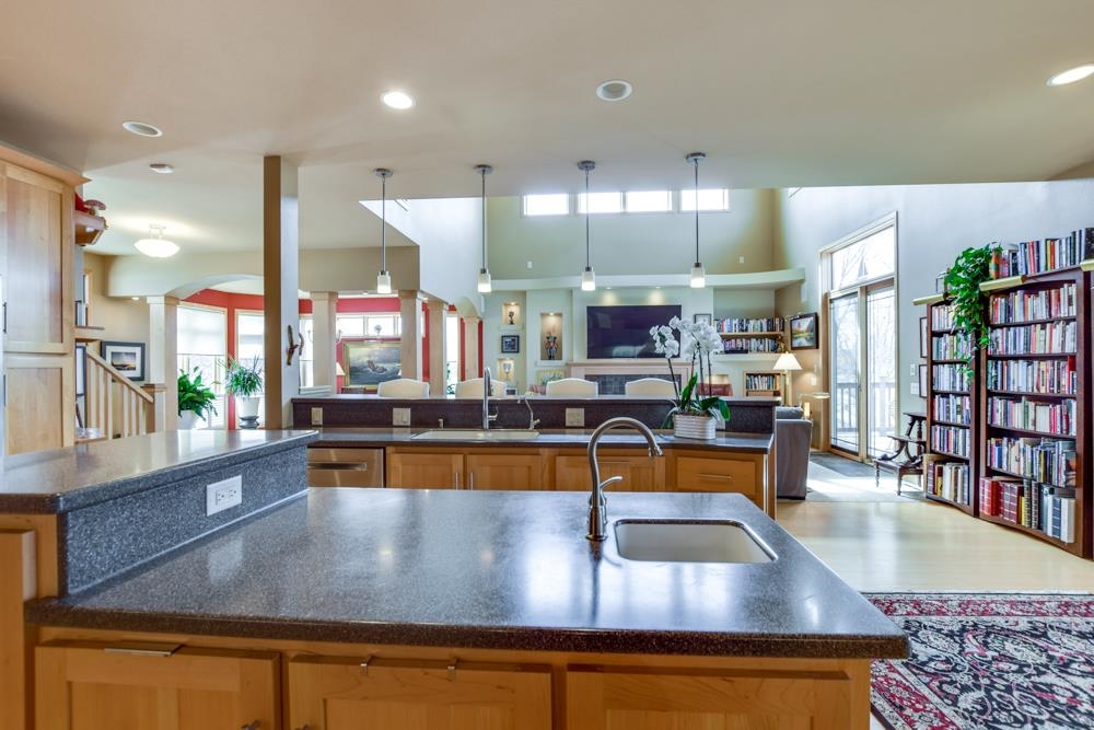 2813 Military Road