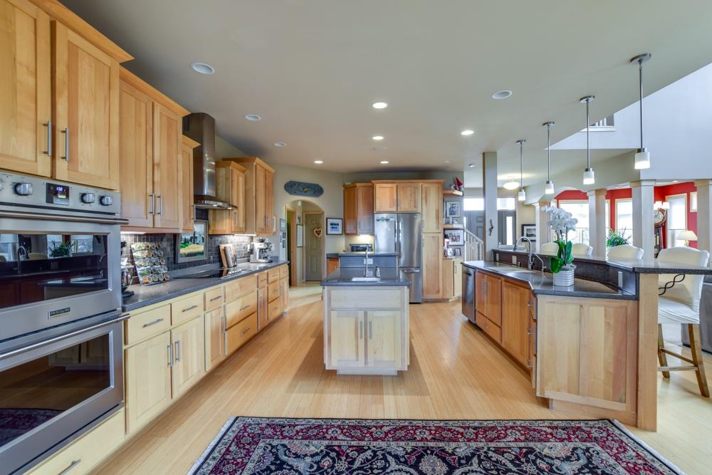 2813 Military Road