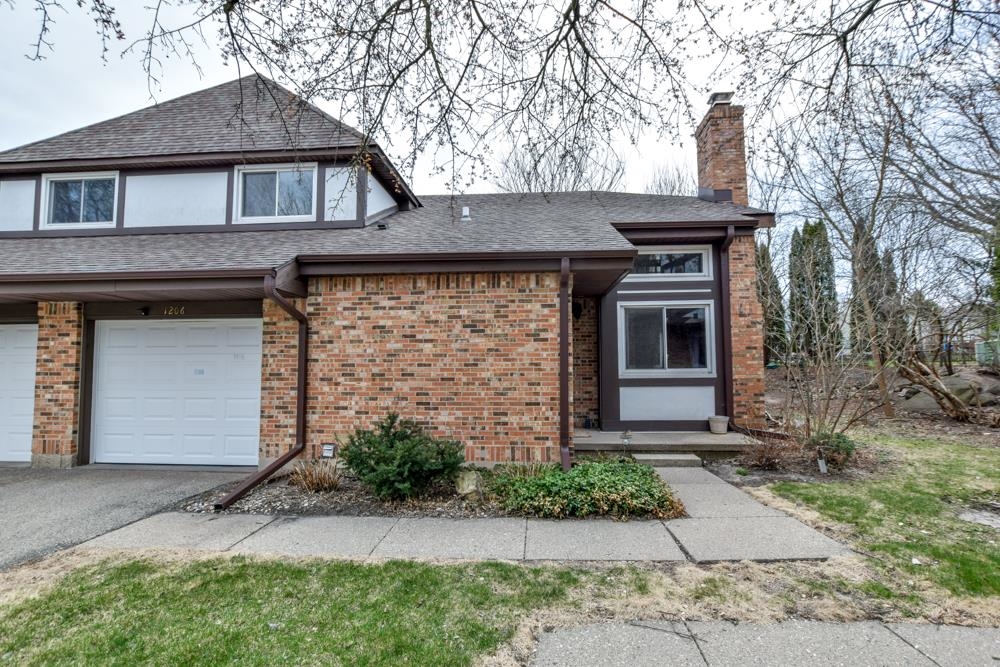 1206 N Gammon Road