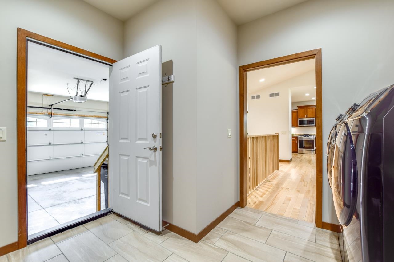 6892 Tuscan Ridge Circle