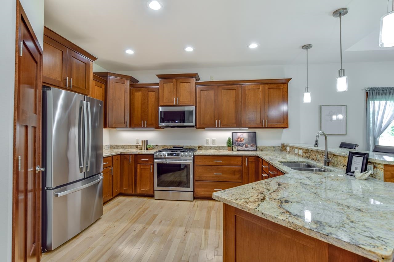 6892 Tuscan Ridge Circle