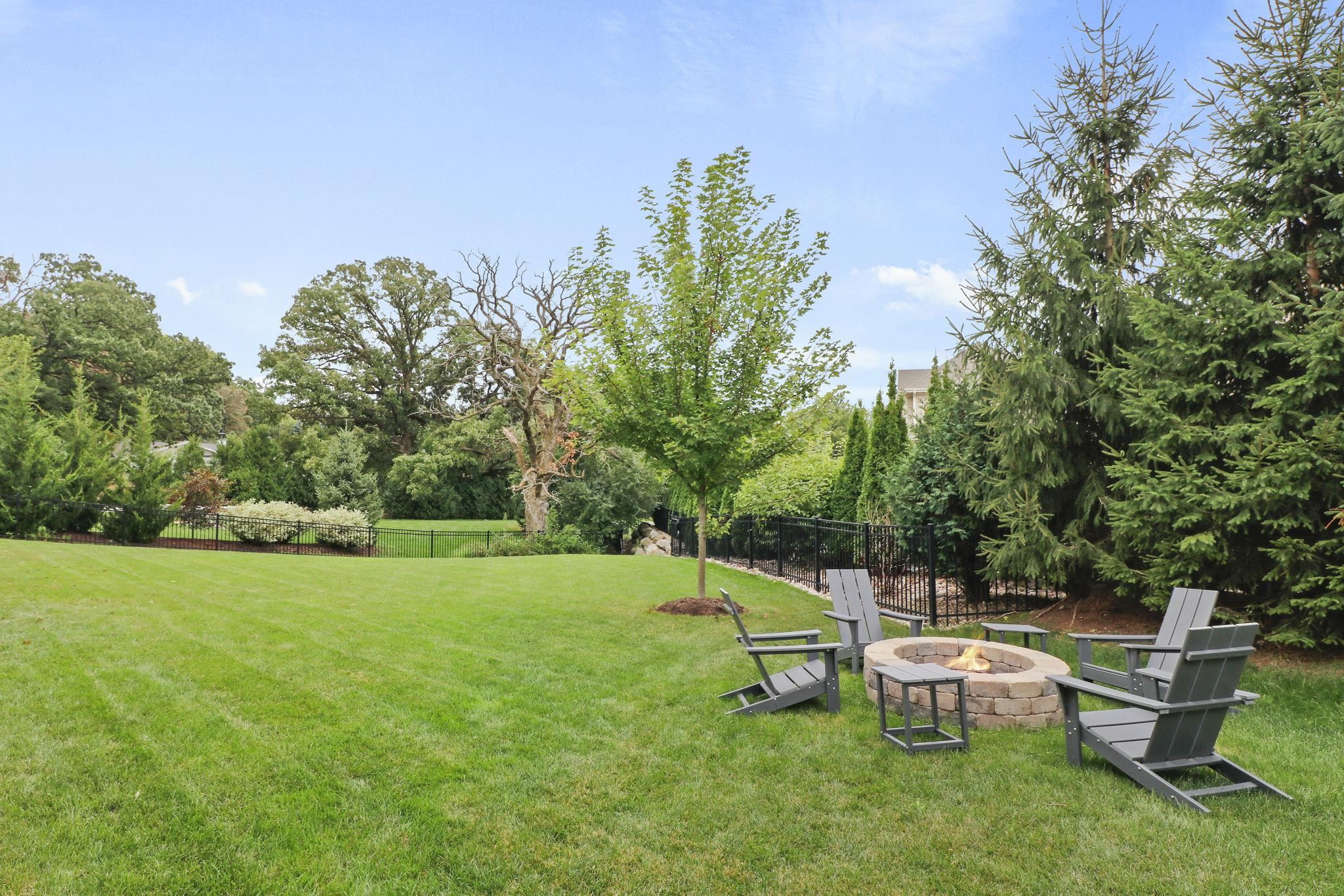 9801 Shadow Ridge Trail