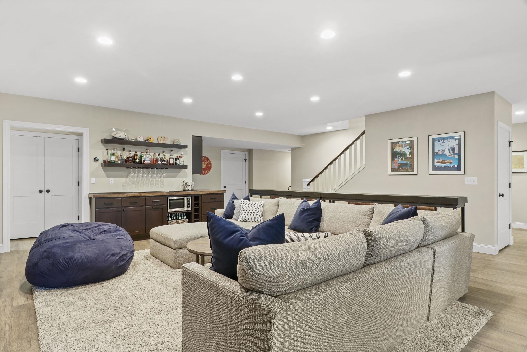 9801 Shadow Ridge Trail