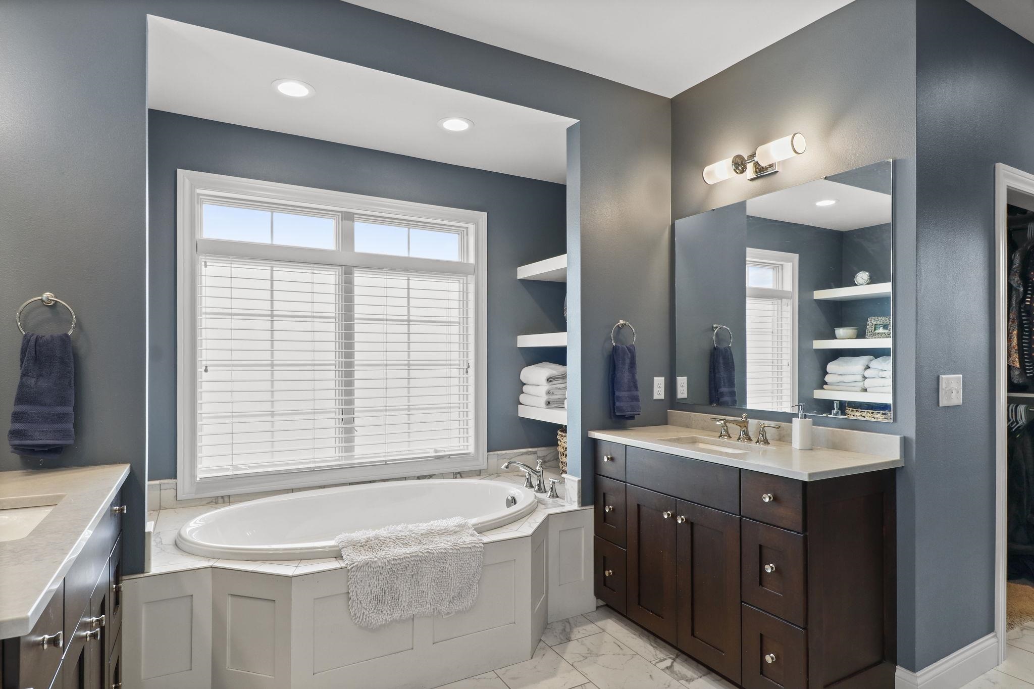 9801 Shadow Ridge Trail