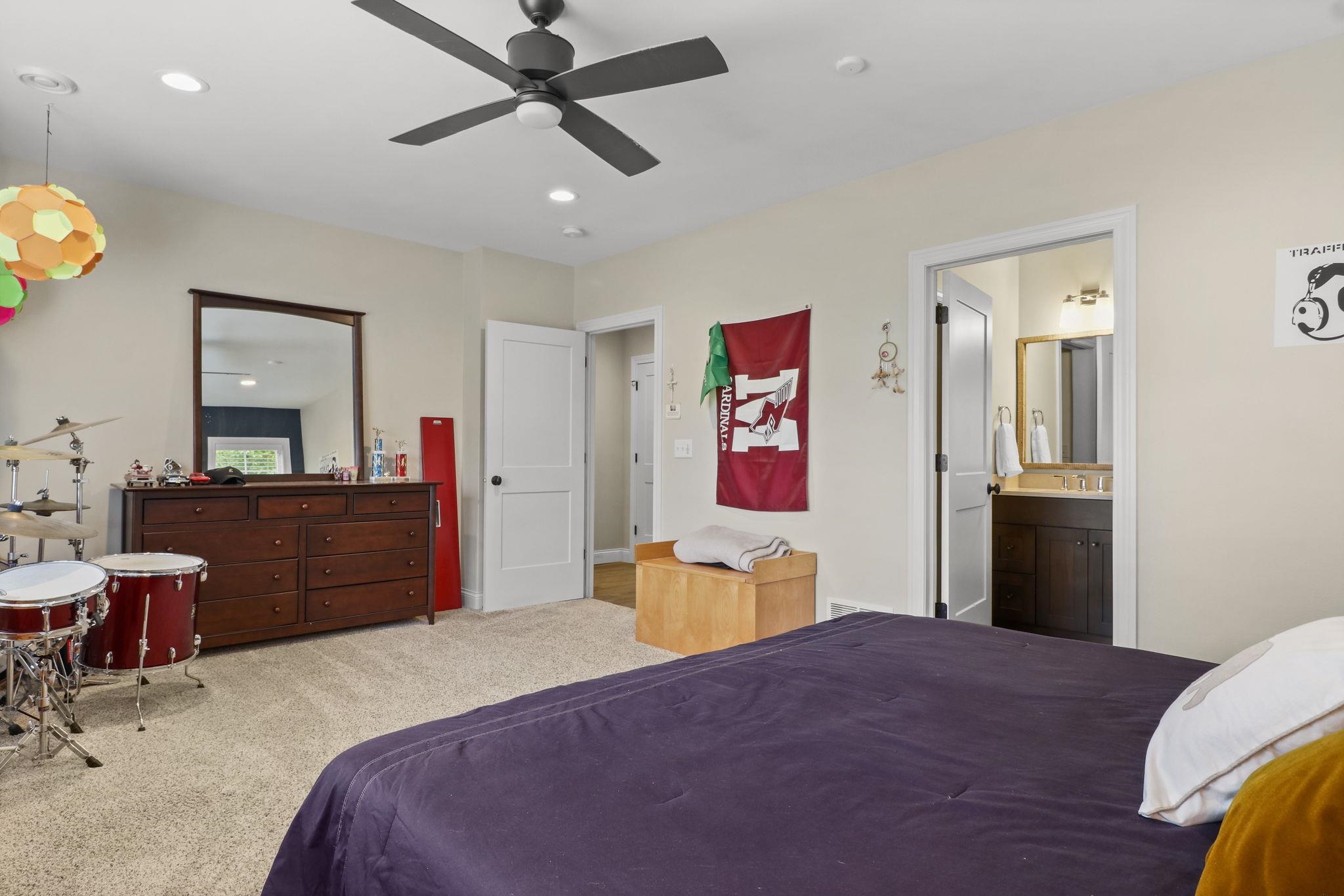 9801 Shadow Ridge Trail