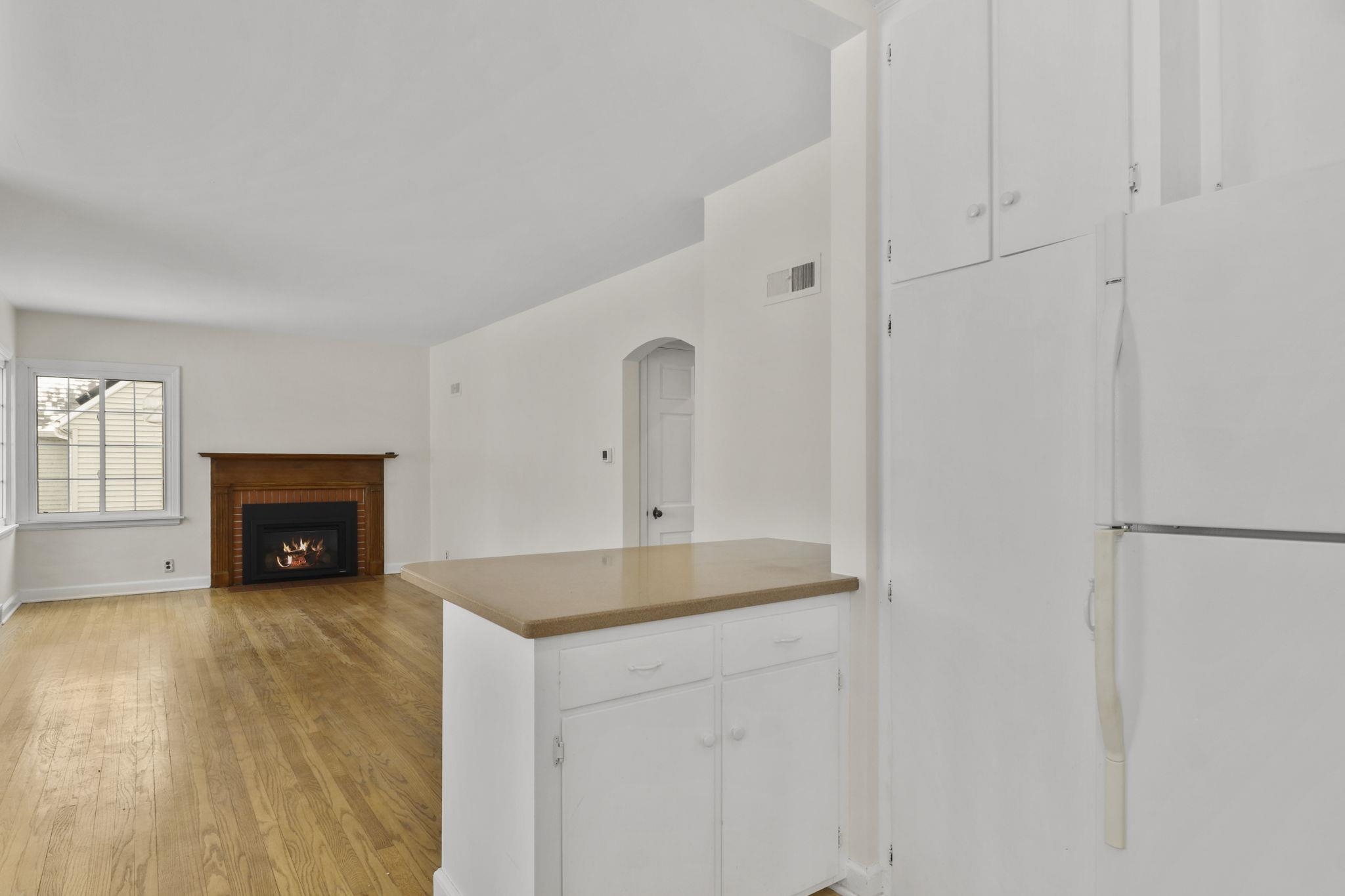 37 S Hillside Terrace