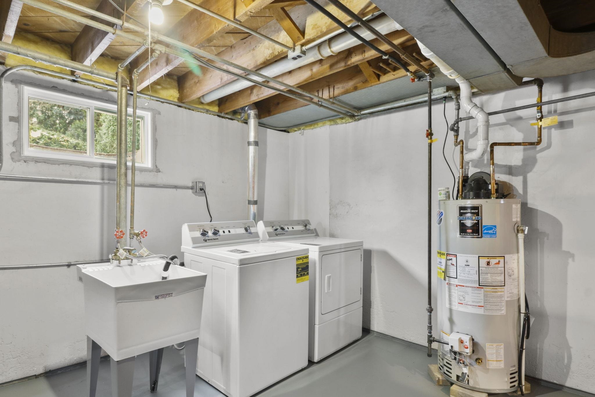 37 S Hillside Terrace