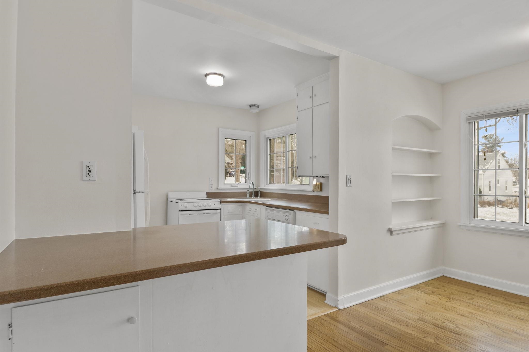 37 S Hillside Terrace