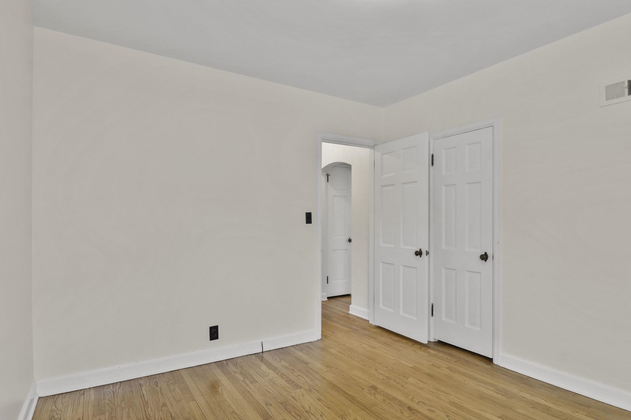 37 S Hillside Terrace