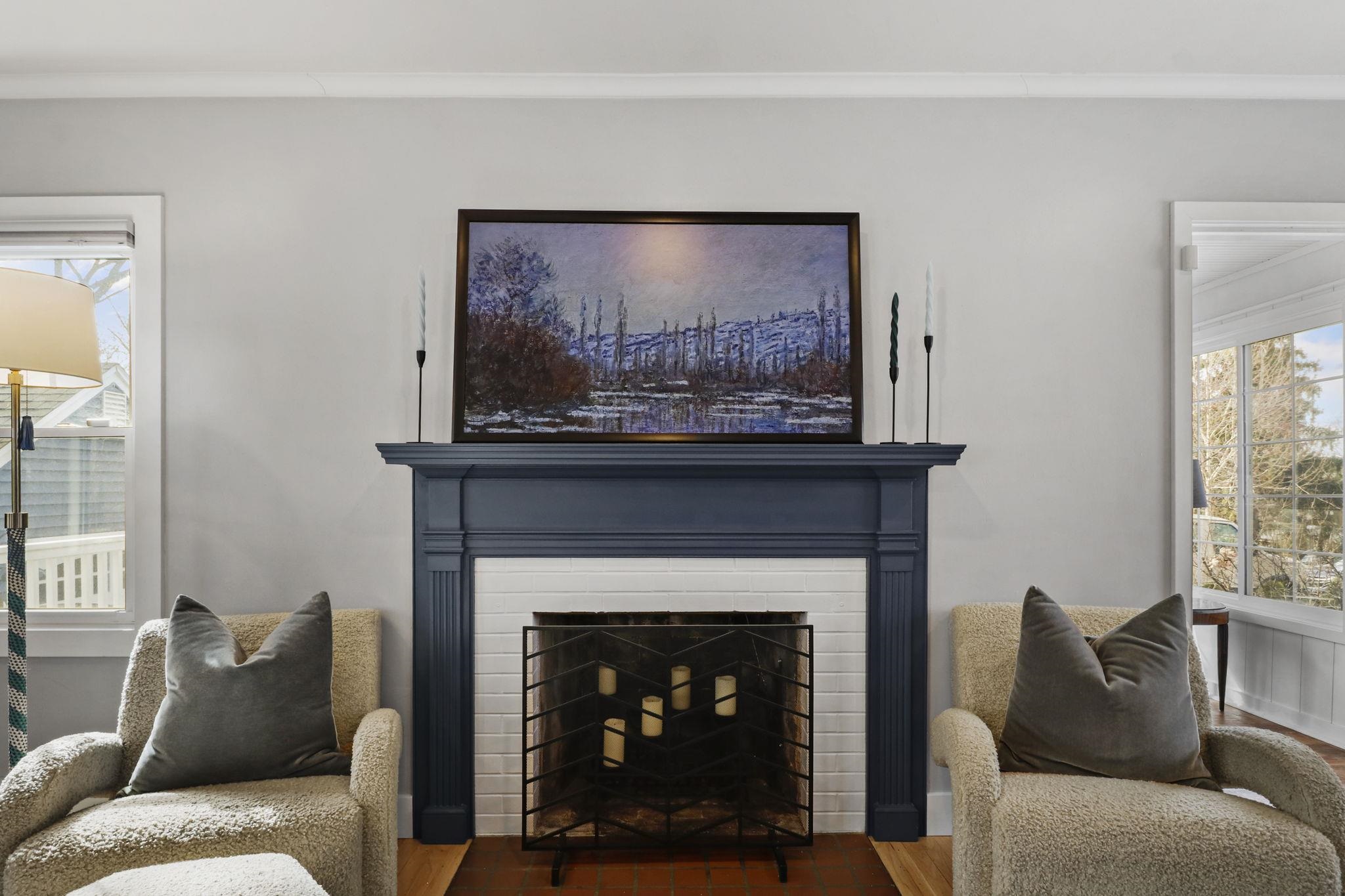 4329 Hillcrest Drive