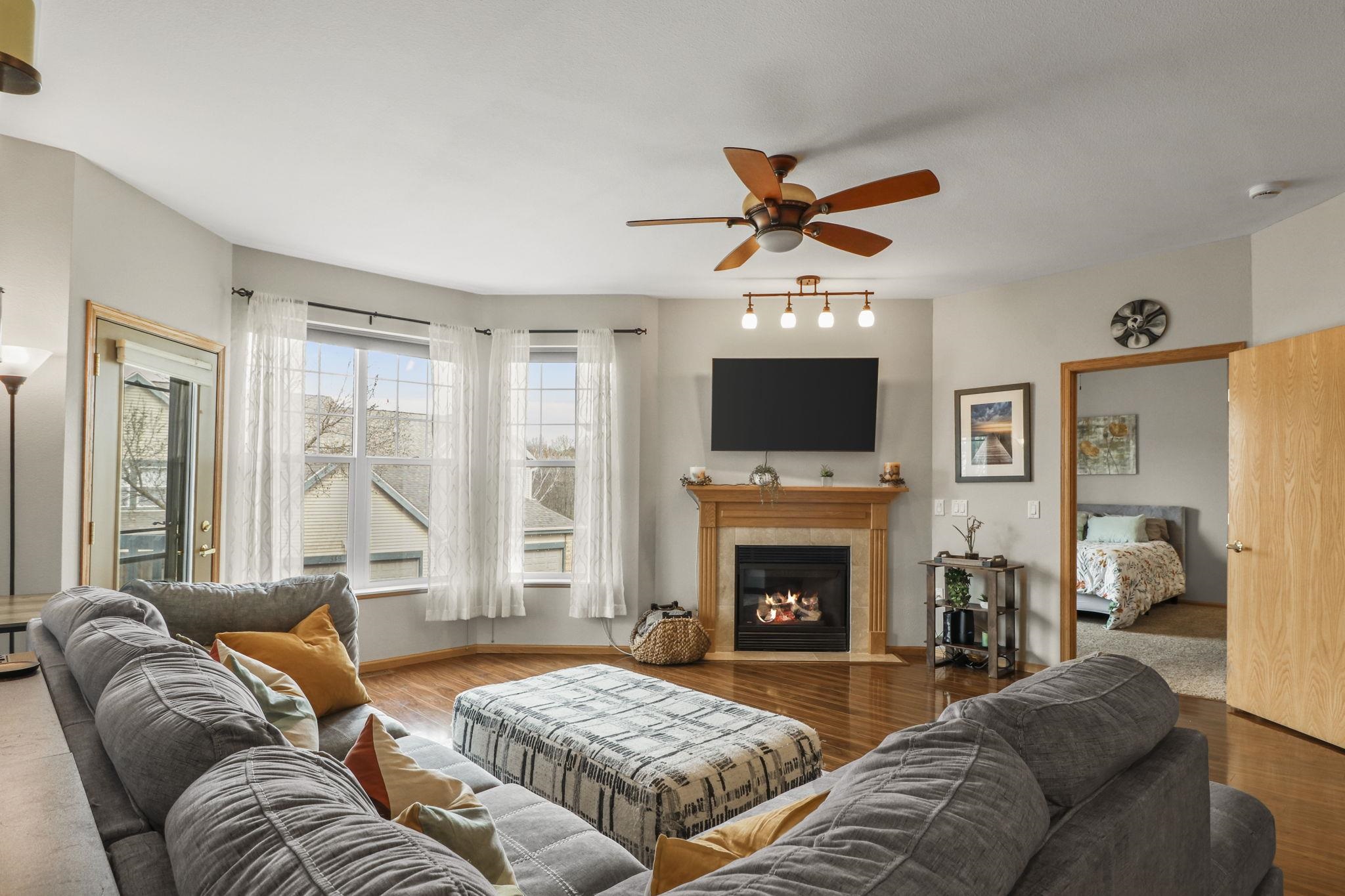 3130 Dorchester Way 4