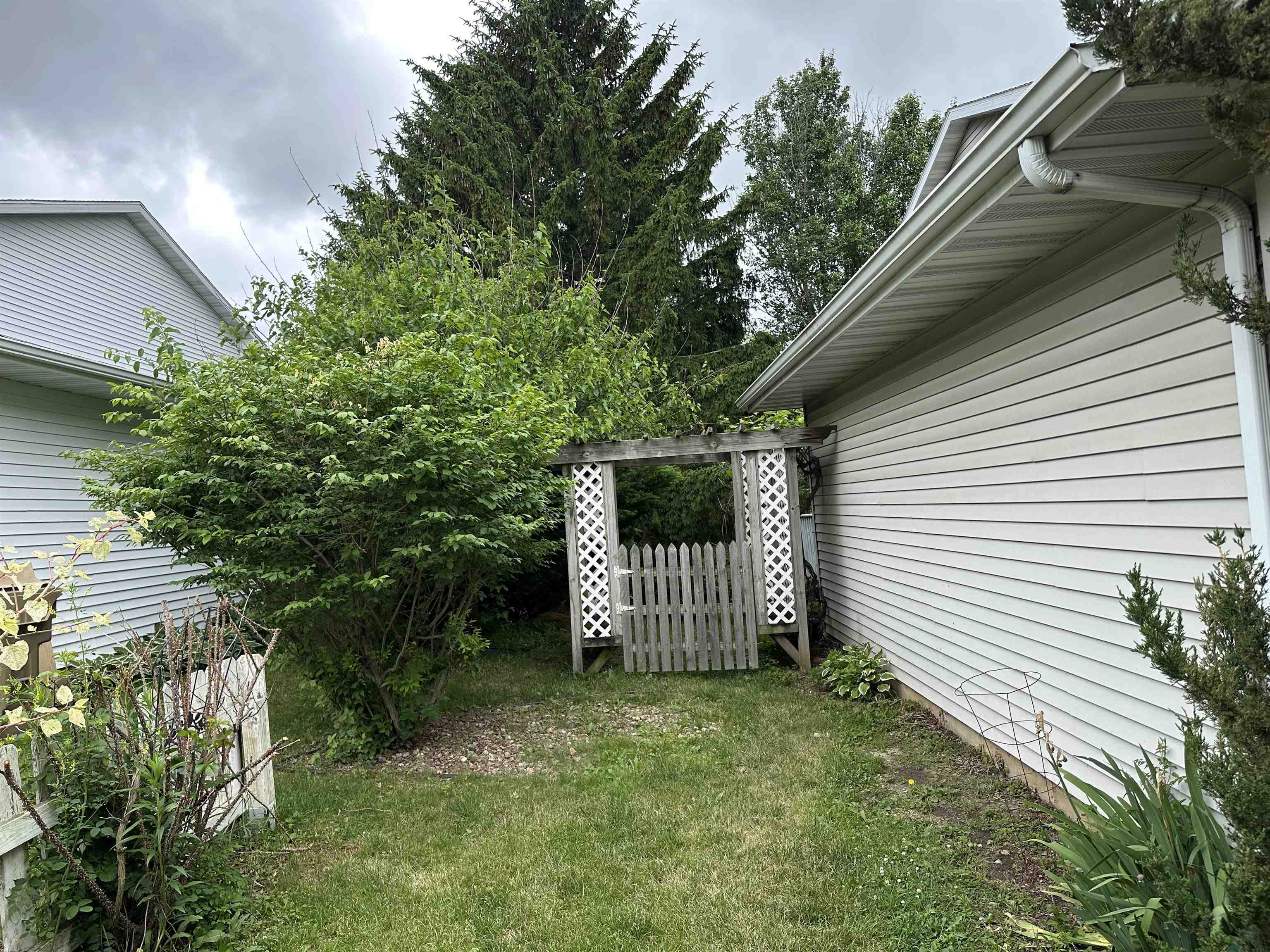 722-724 N Gammon Road