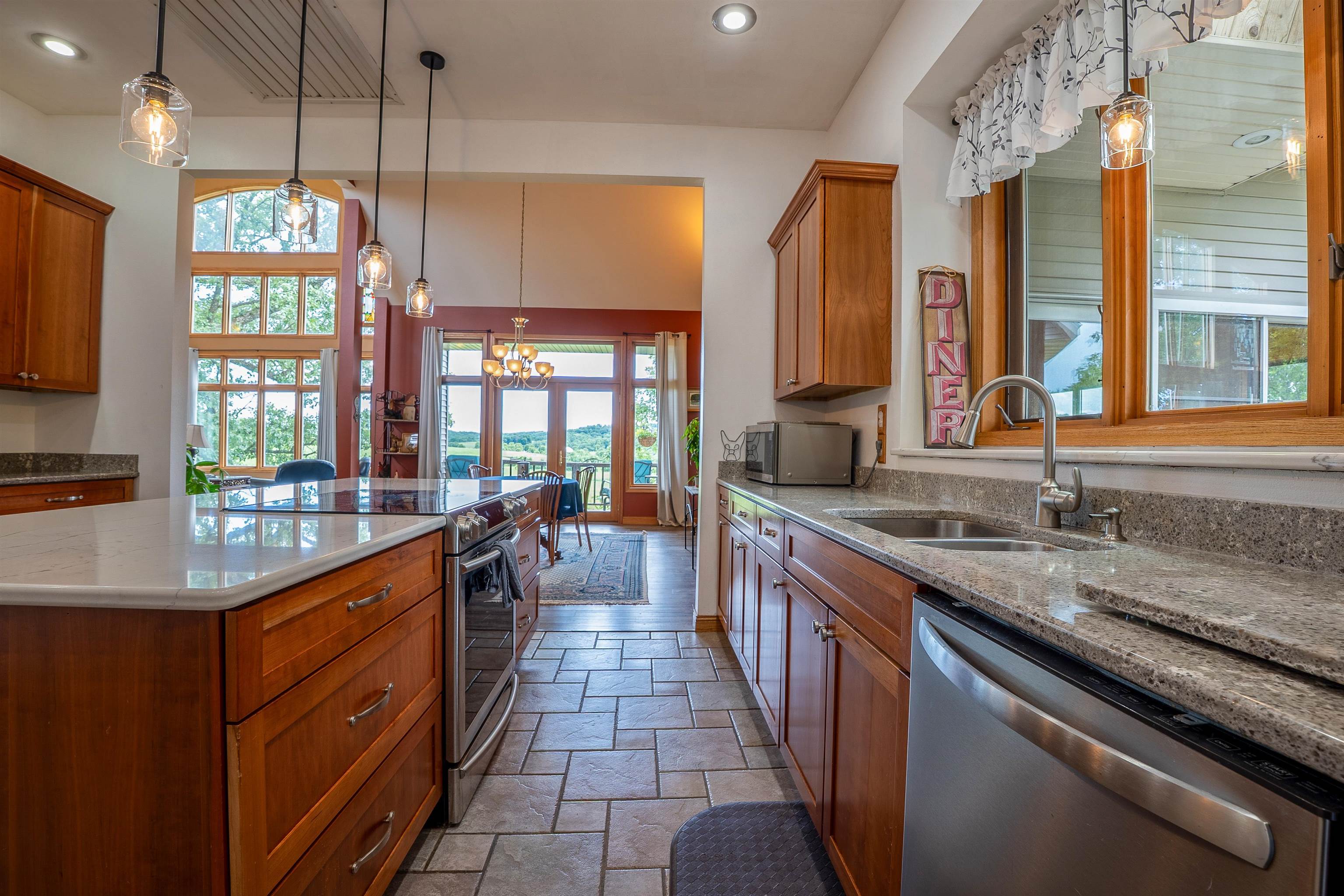 4526 County Road Q Road