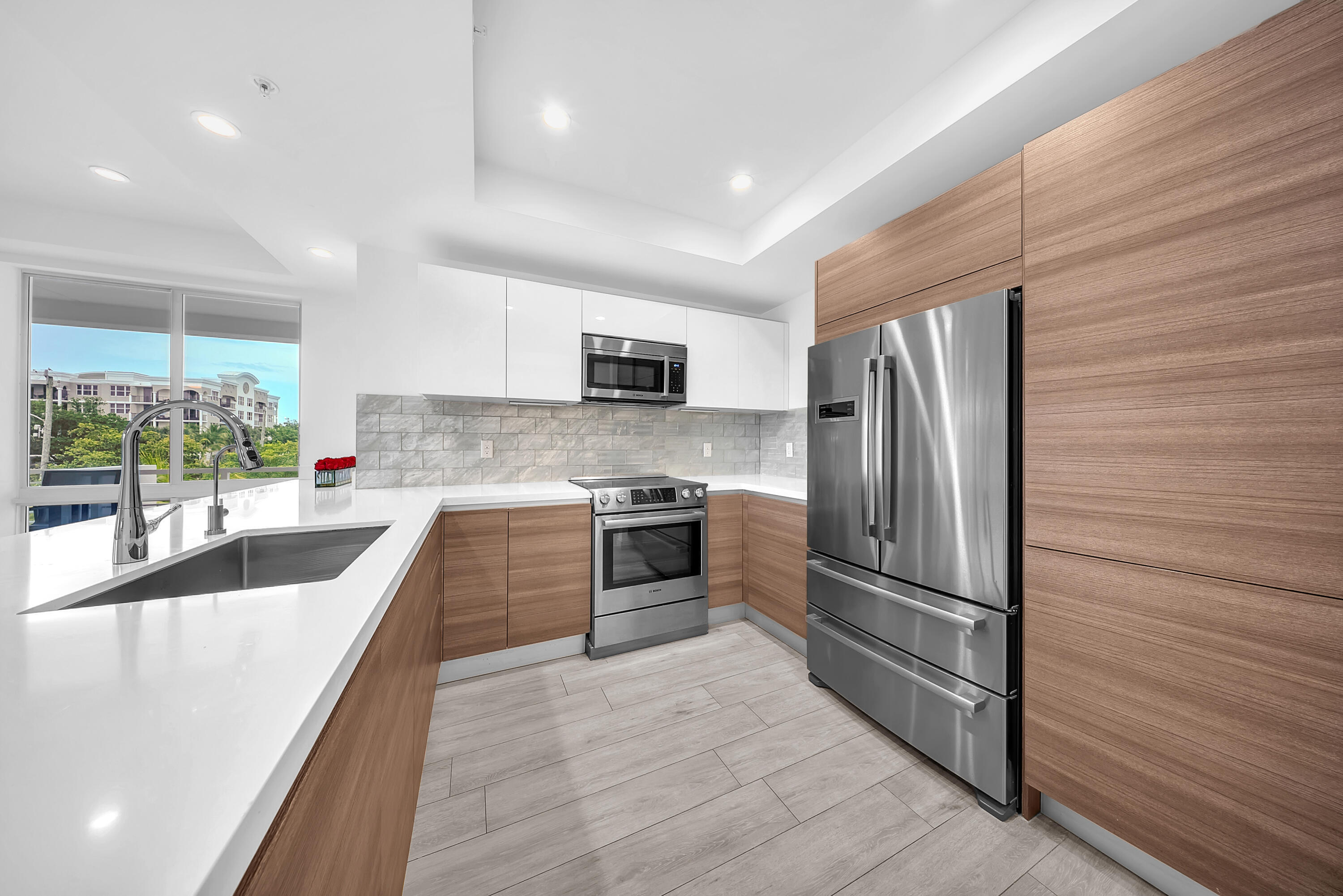 51 SE 19th Avenue 303