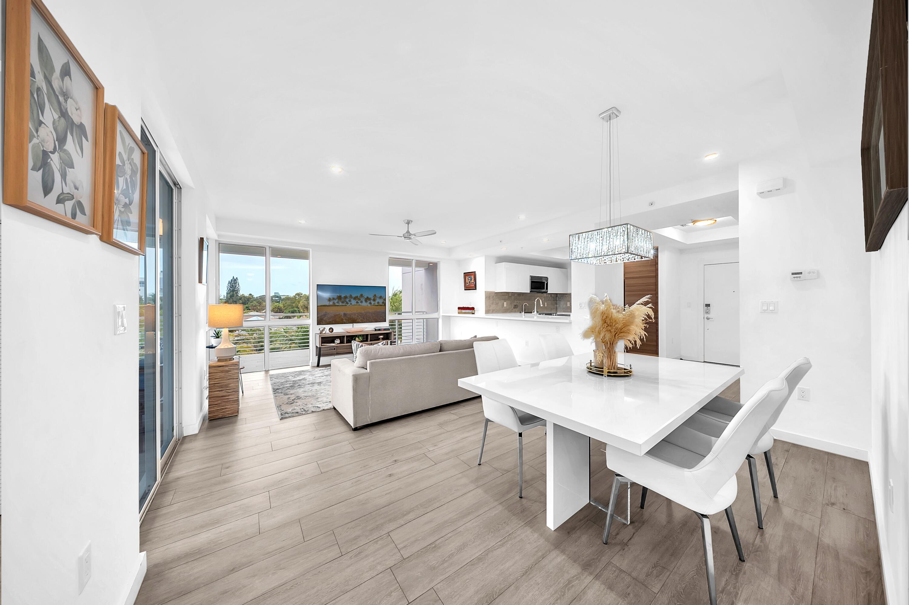 51 SE 19th Avenue 303