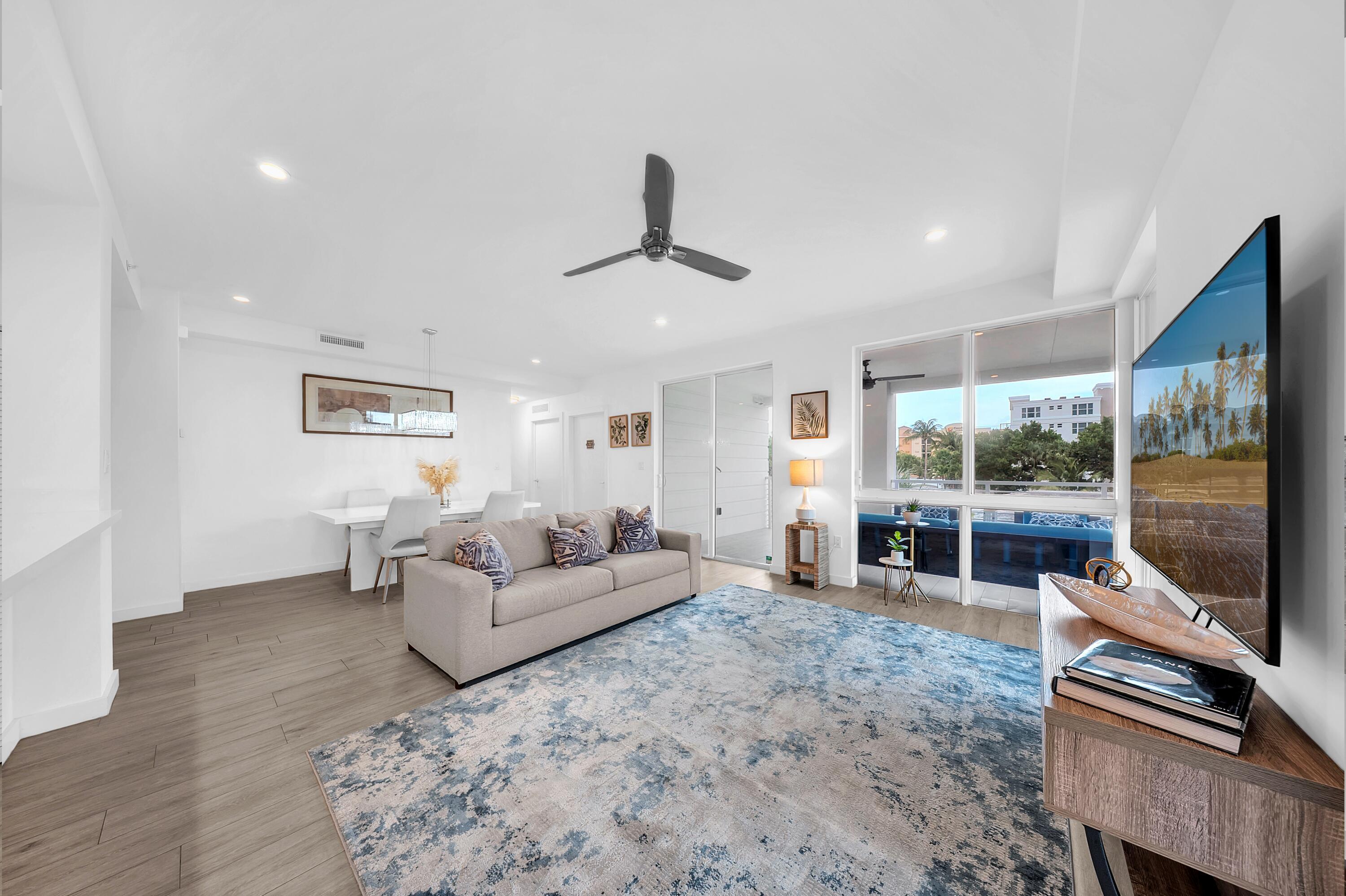 51 SE 19th Avenue 303