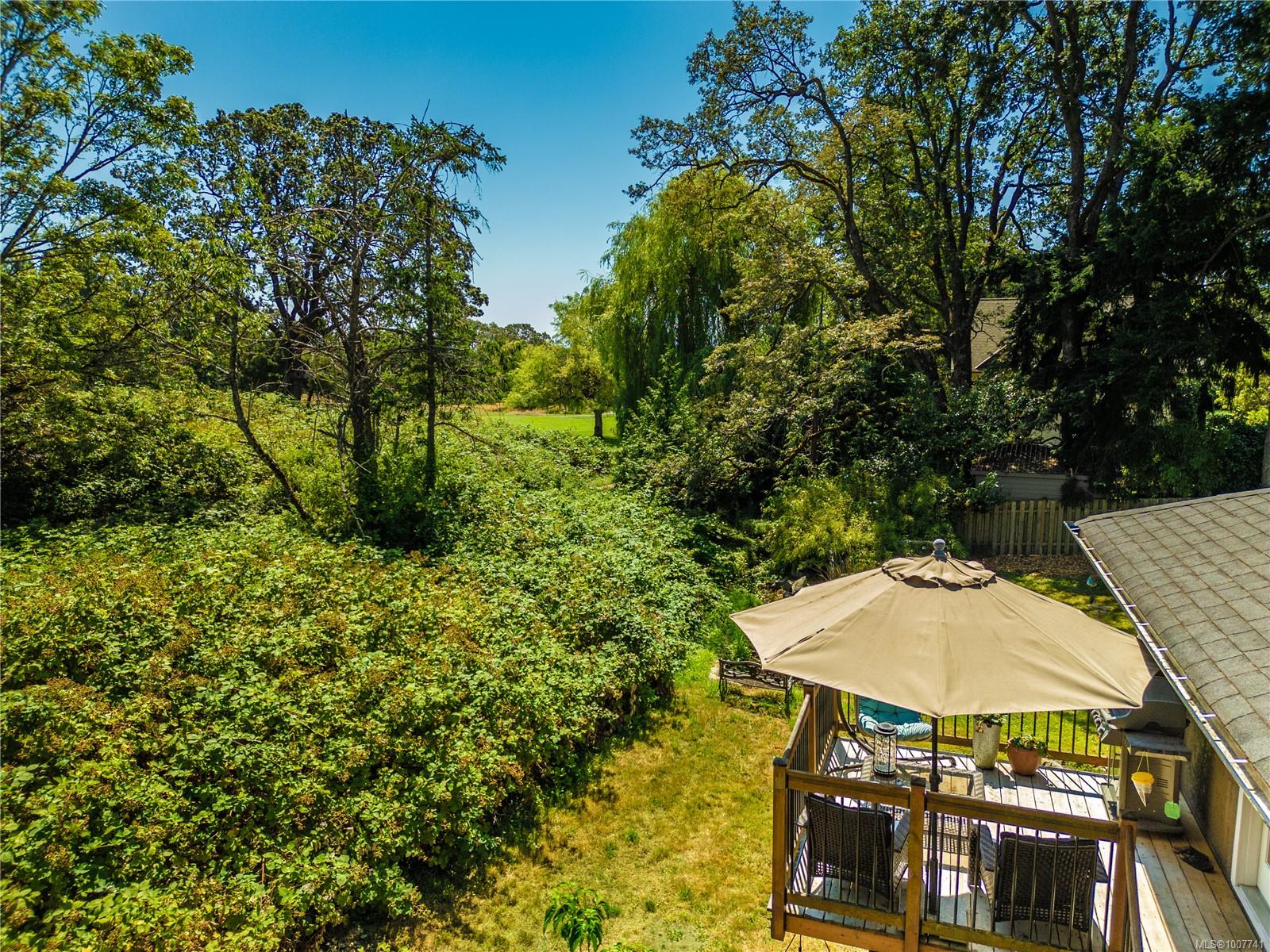 1299 Camrose Cres